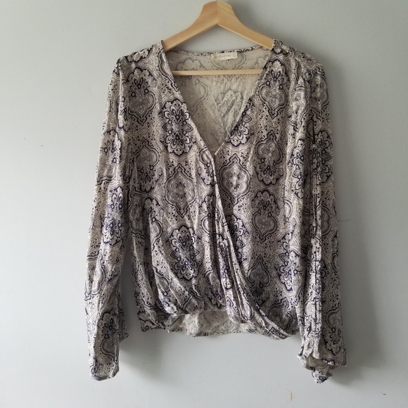 Altard State Paisley Boho Lace Up Sleeve Top Medium - Picture 2 of 10